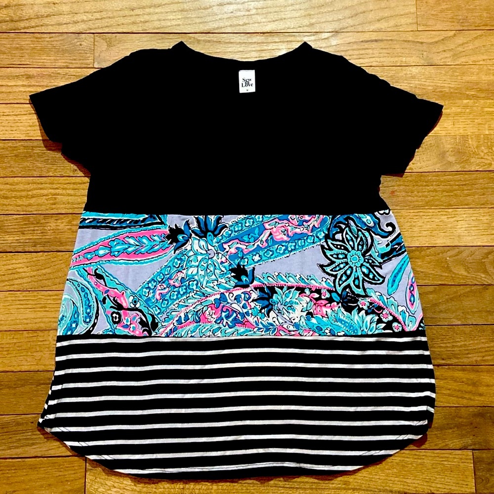 So In Love black, print and striped shirt sleeve top